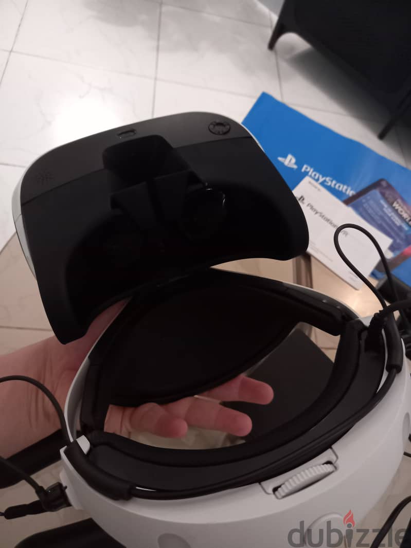 PlayStation PSVR في ار واقع افتراضي بلايستيشن v2 مع ذراعات موشن PS 7