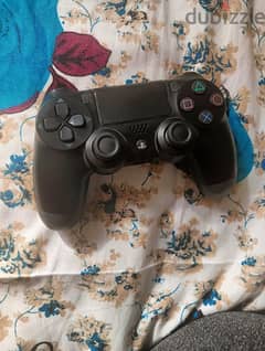 دراع PS4 مستعمل خفيف + وصلة 0