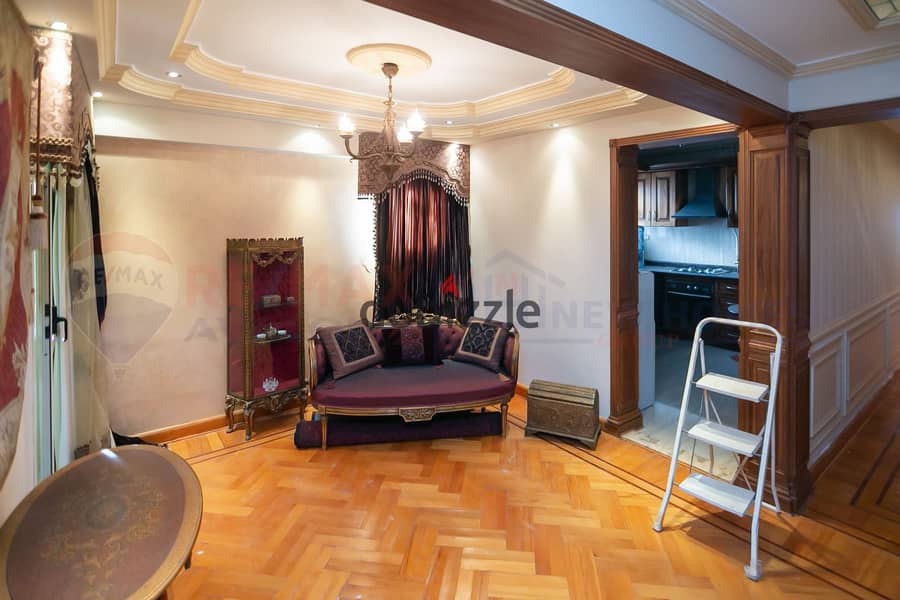 Apartment for sale 240 m Kafr Abdo (Sakina Bnt Al-Hussein st. ) 5