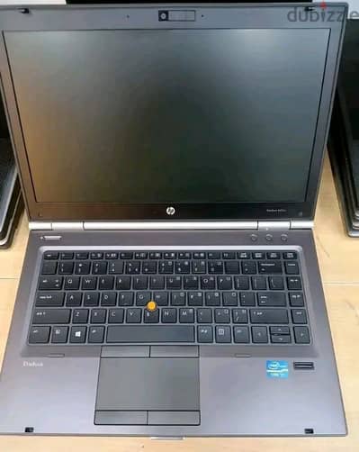 hp workstation 8470  ci5 بكارت خارجي amd لشغل برامج والألعاب