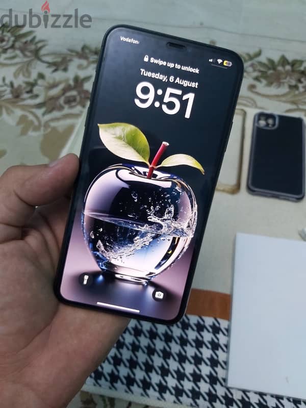 iPhone 11 Pro Max 256 البدل باندرويد عالى 10