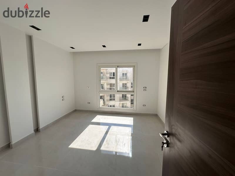 Apartment for sale in mountain view i city, new cairo 2