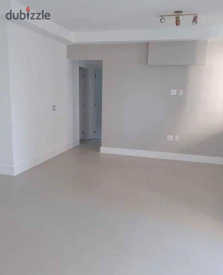 For sale, fully finished apartment in the Latin Quarter, nearest receipt in installments 1