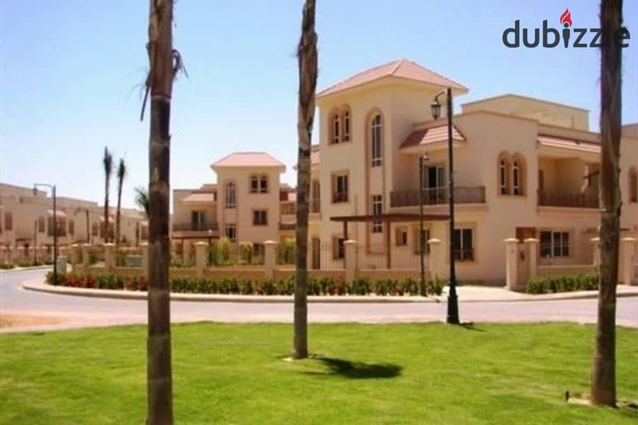 Twin house for sale 303m, super deluxe finish Greens Compound Sheikh Zayed 8