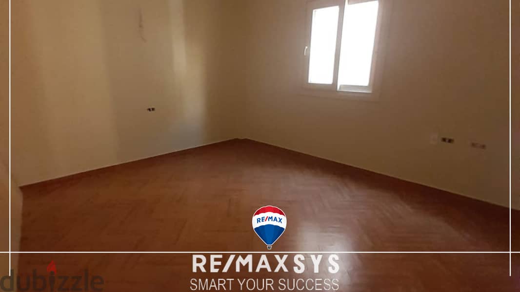 Ready to move apartment in south investors area 5