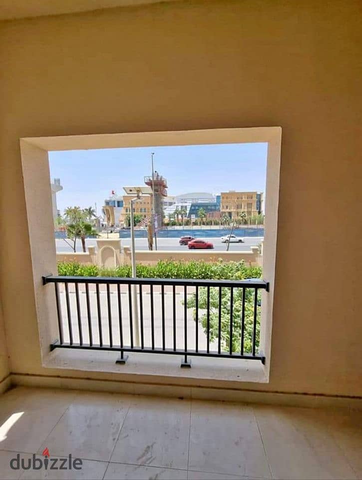 fully finshed apartment 171m front of AUC in 90 Avenue compound New cairo 3