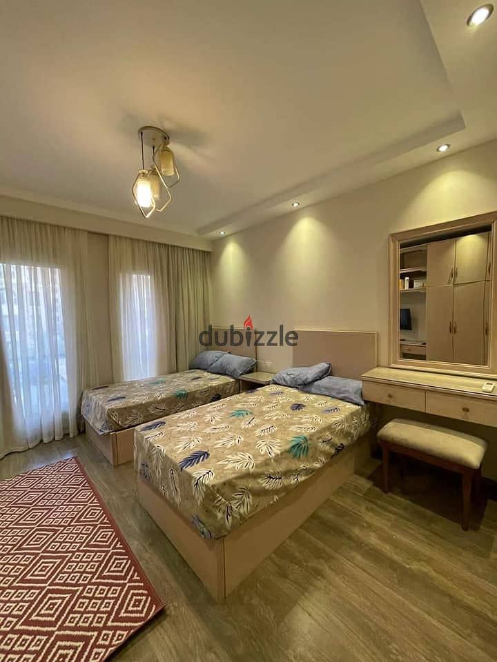 Immediate Delivery Apartment in the Heart of New Cairo, Ground Floor with Private Garden, Available with Installments, 2 Minutes from the American Uni 8