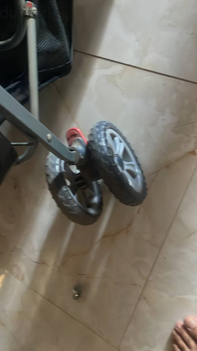 baby stroller like new jonior brand عربيه اطفال ممتازه 3