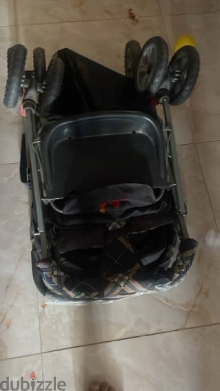 baby stroller like new jonior brand عربيه اطفال ممتازه 8