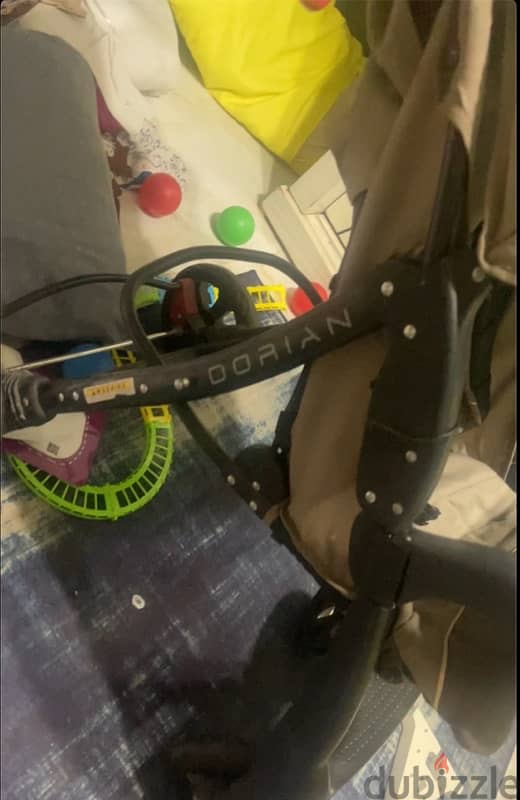 baby stroller like new jonior brand عربيه اطفال ممتازه 10