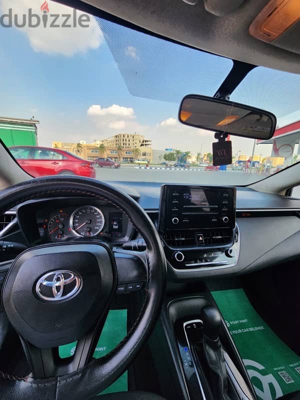 toyota corolla 2019 for rent 1