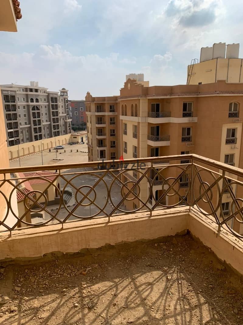 Apartment for sale 145 meters in a compound at a snapshot price 15