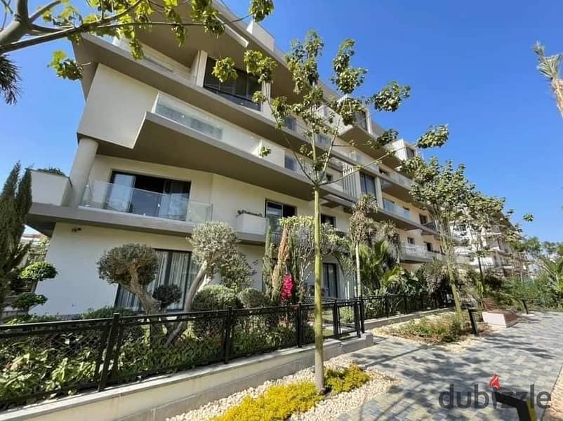 Penthouse for Sale in V-Residence Open view overlooking the Pool and landscape in Villette 6