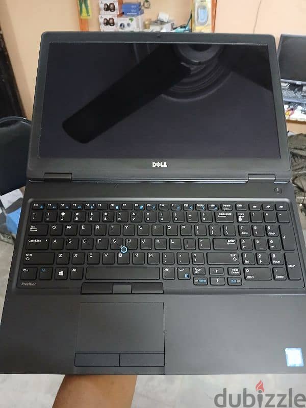 Dell Precision 3520 4