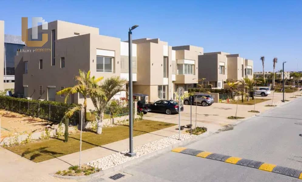 Hot Price Villa Townhouse for Sale Very prime location Highest elevation in Compound Installments Less tahn Developer Price Palm Hills New Cairo 5