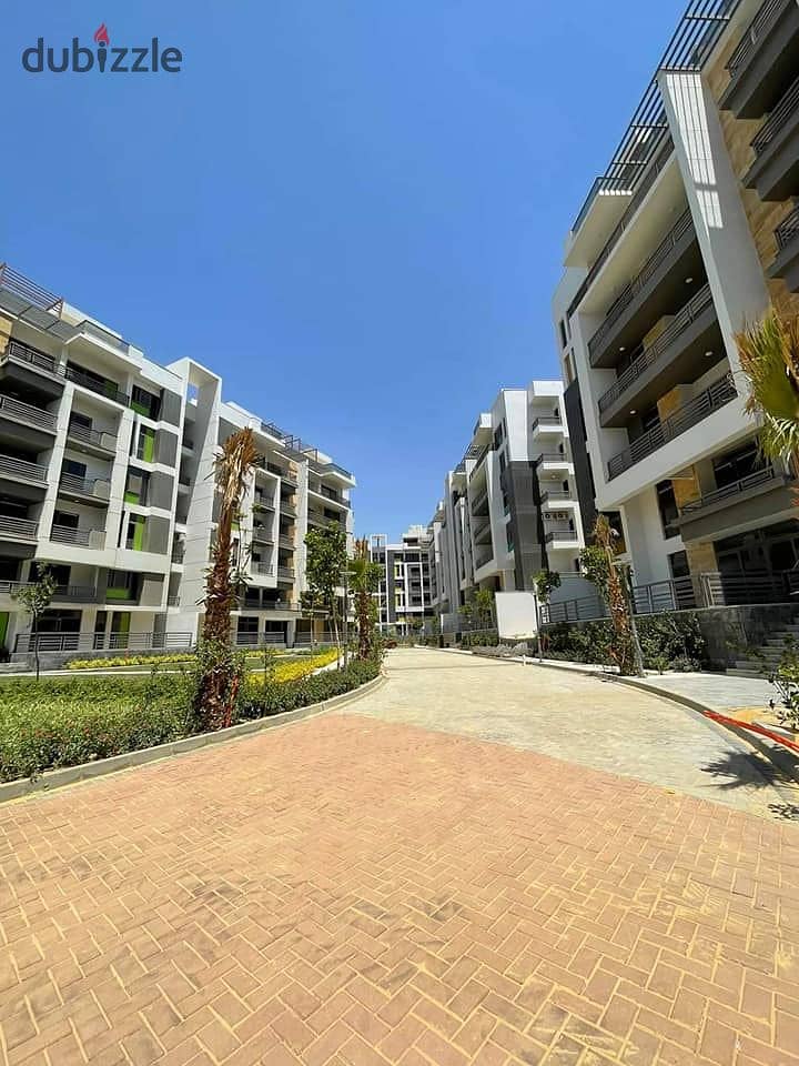 Apartment for sale in the Fifth Settlement, a prime location in front of Hyde Park , in installments without interest 7