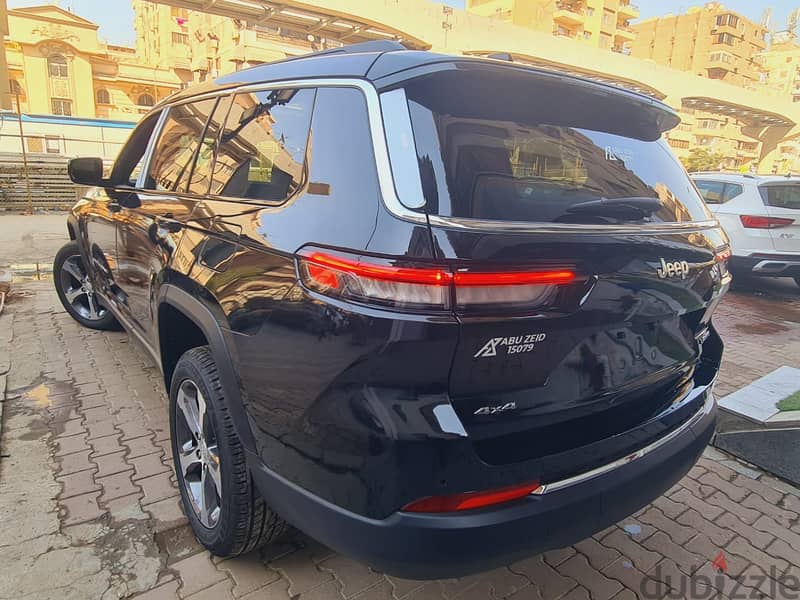 Jeep Grand Cherokee جيب جراند شيروكي 2024 1