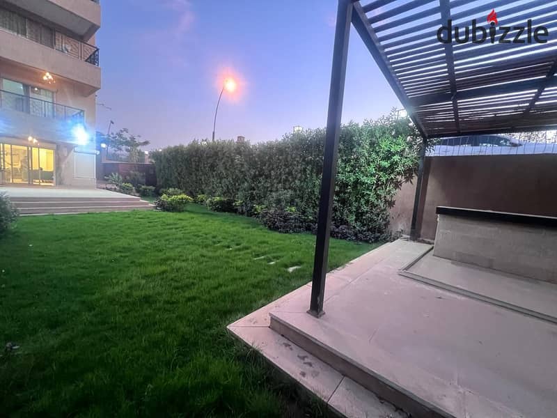 High End Duplex with 8 AC and kitchen for rent with huge garden 4