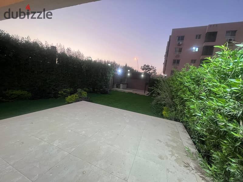 High End Duplex with 8 AC and kitchen for rent with huge garden 10