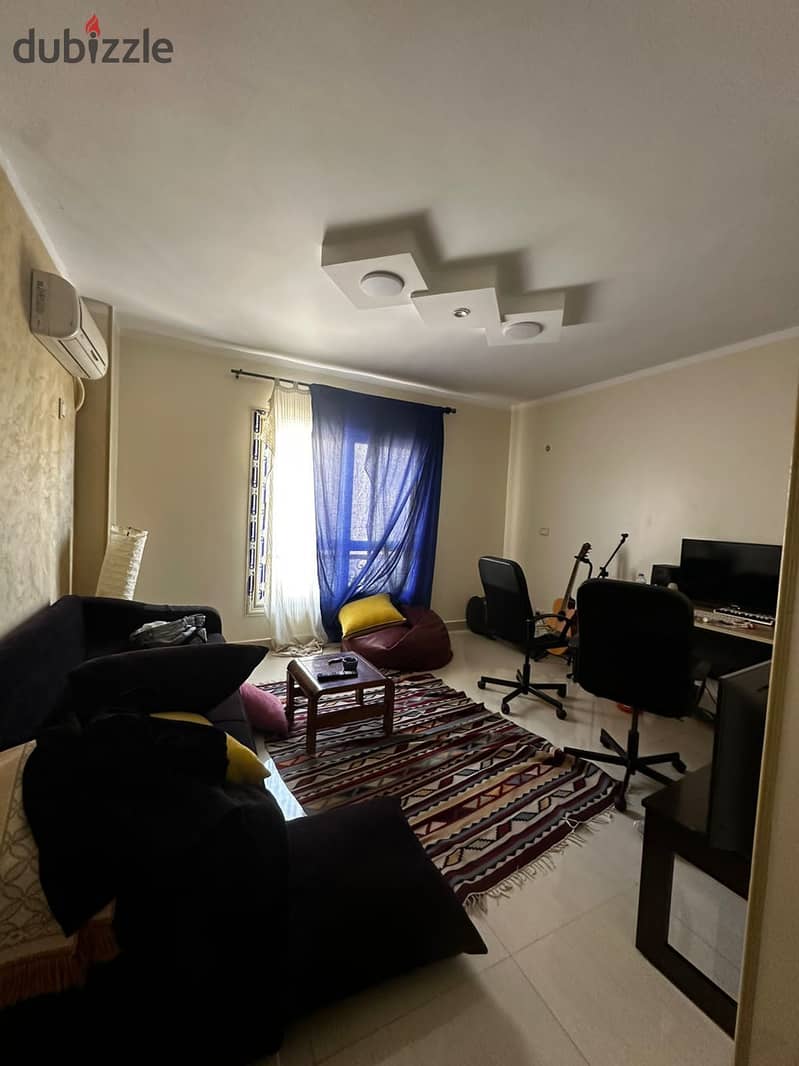 for rent in el khamayl compound firest floor 3 bedroom 3 bathroom  with dressing room 3