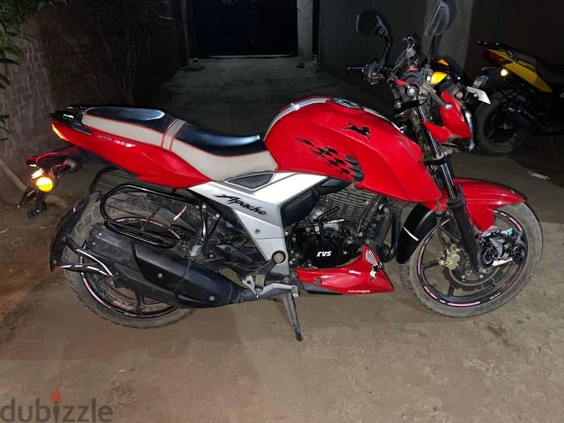 tvs 160 4v تي في اس 8