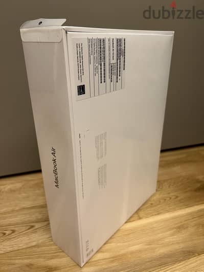 Macbook Air M2 -13.6 inch - NEW SEALED