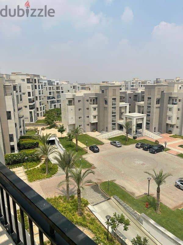 apartment for sale شقة للأيجار في كمبوند كايرو فستيفال 10