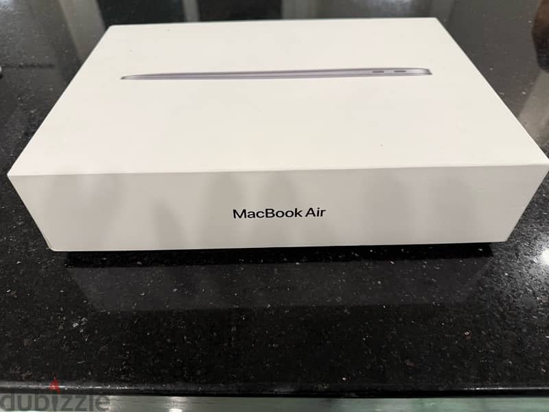 Macbook Air M1 2021, 13inch HD 512 GB SSD, Ram 8, 0