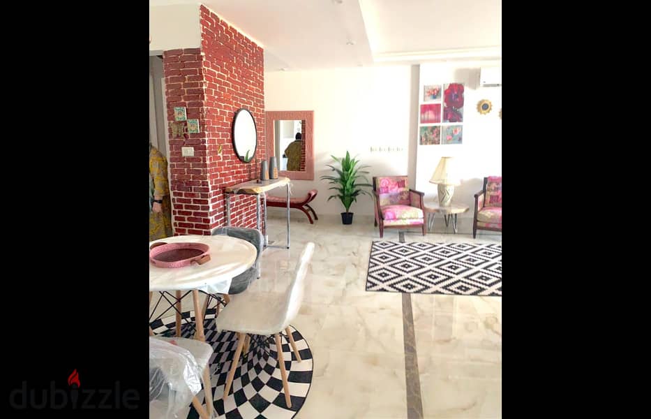 Apartment for rent, 300 m, furnished, with a 120 m garden, Azad Compound, Fifth Settlement 1