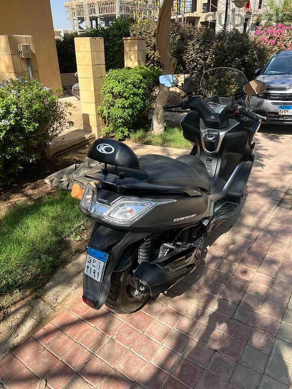 kymco downtown 350i 2022, 14,000 KM. 3