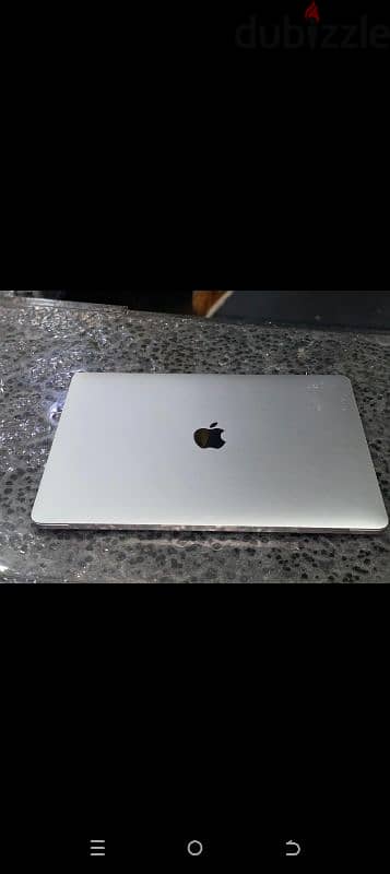 MacBook m2 2022