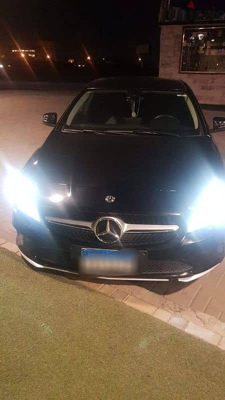 Mercedes-Benz CLA 180 2018 1