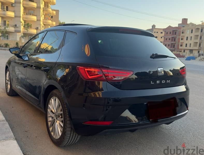 Seat Leon FR 2018 / فبريكا / صيانات توكيل 1