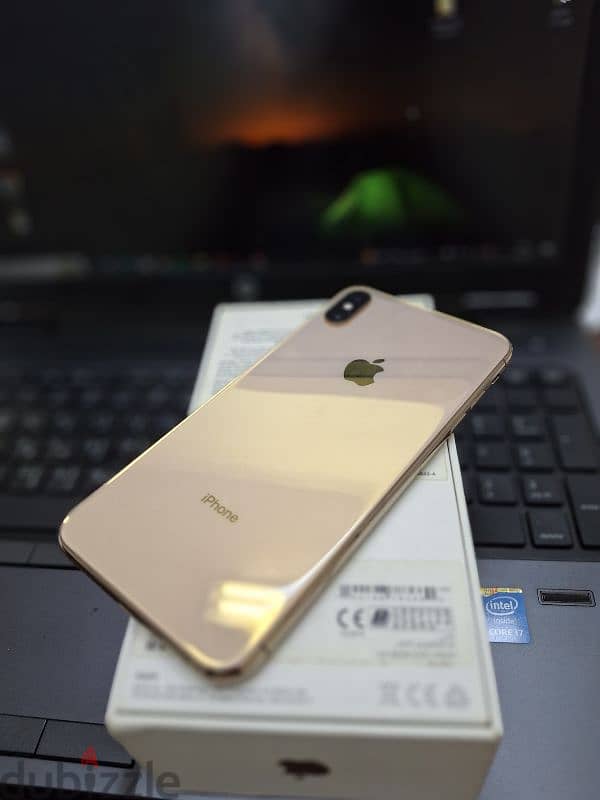 iphone xs max 4