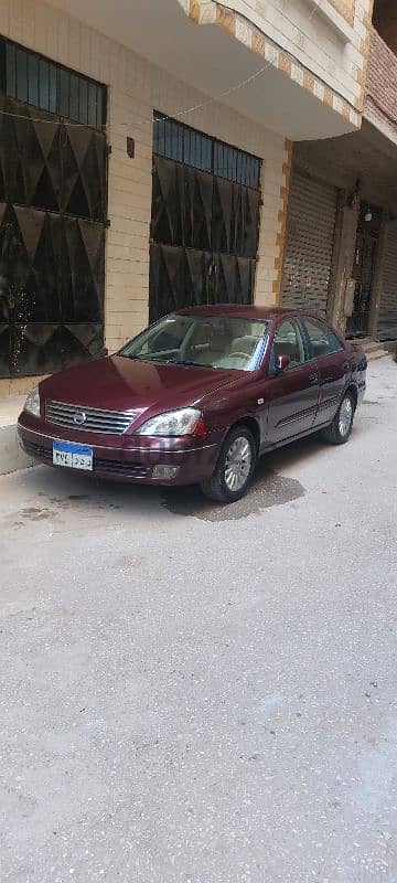 Nissan Sunny 2012