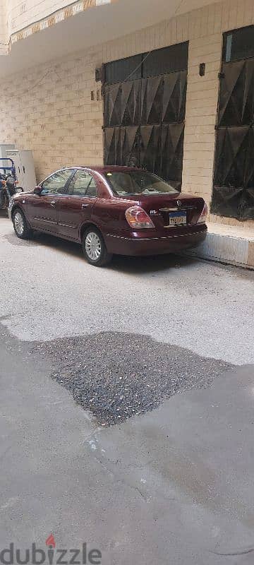 Nissan Sunny 2012 5