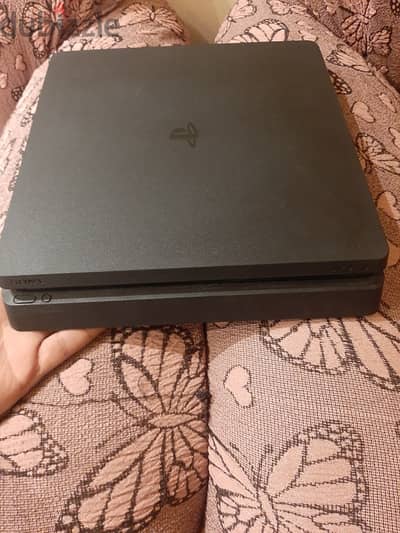 ps4 slim معدل معاه ٣ دراعات مساحه 500 جيجا