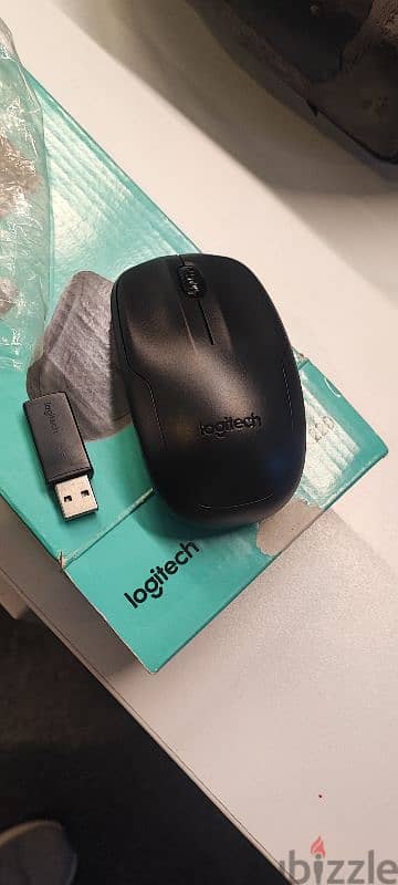 Logitech MK220 2