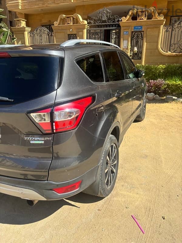 Ford Kuga 2018 1