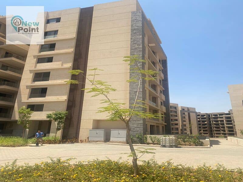 For sale, a 4-room apartment, immediate delivery, with a 45% discount on cash, in the R7 area in the Administrative Capital 2