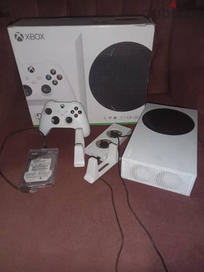 Xbox Series S + Fc25 + 2m. Game pass + Colling fan