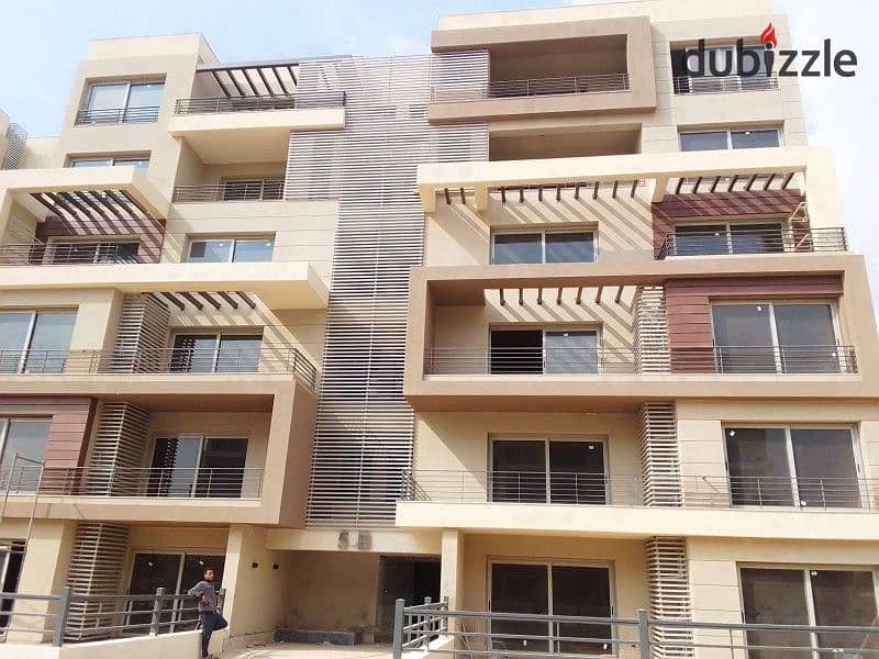 باقل سعر في السوق استوديو للبيع 70 متر متشطب في بالم هيلز التجمع الخامس palm hills new Cairo 5