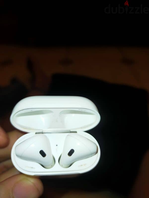 Airpods 2nd gen 1