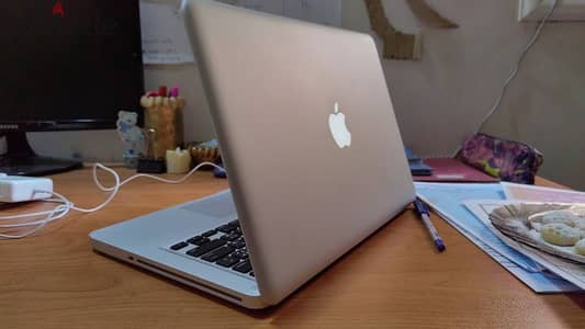 mac book pro 2011