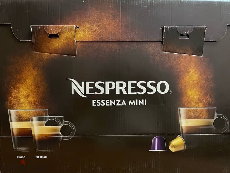 Nespresso machine Essenza mini 2