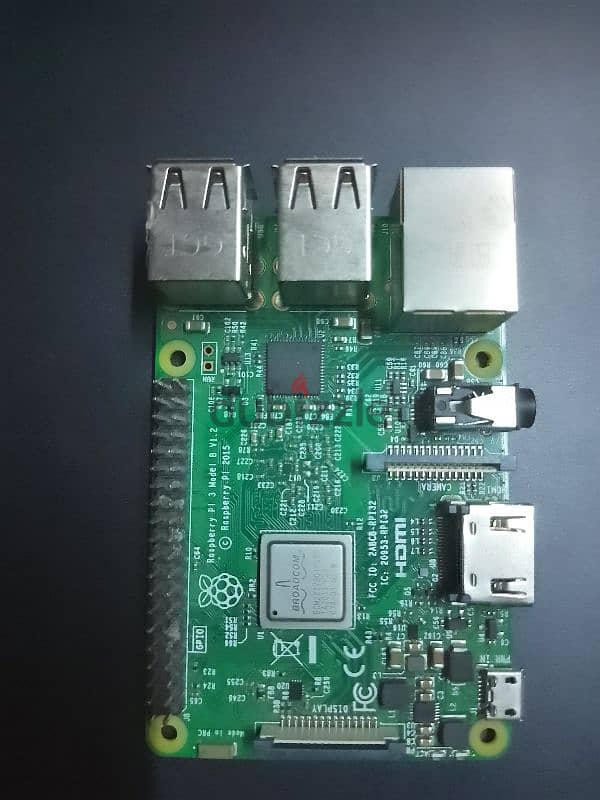 للبيع او البدل  Raspberry pi 3 Model وبردة تجارب مع بوردتين my Rio 4