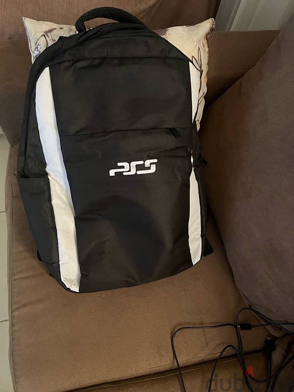 playstation 5 slim + زراع +bag+ fifa2025 online and offline 3