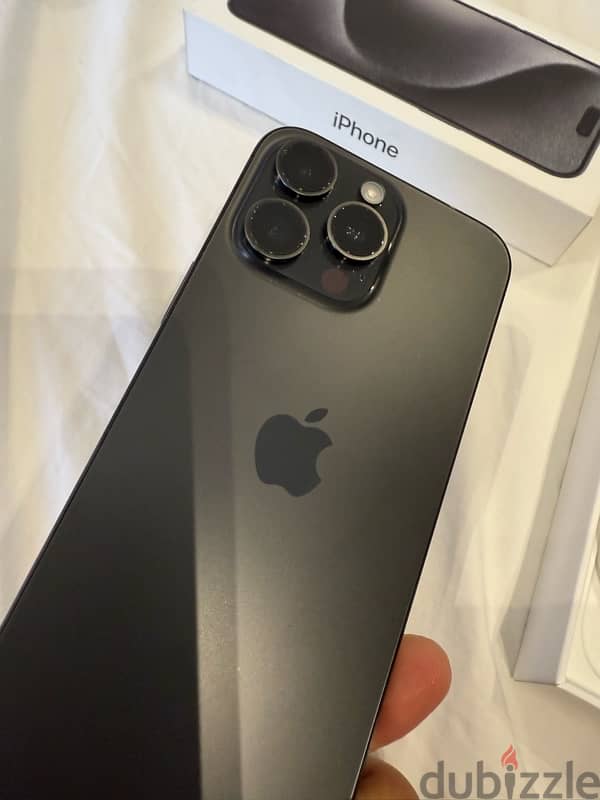 iphone 15 pro max  Black 5