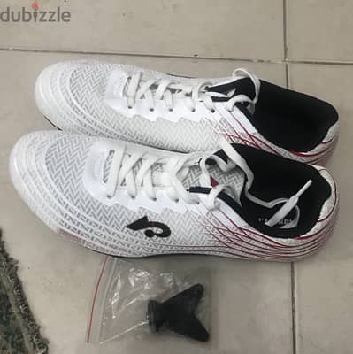 حذاء جري سبايك Running shoes