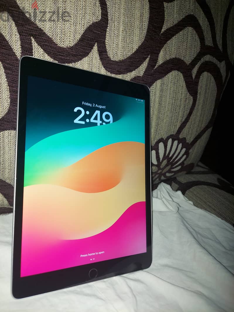 ipad 9 wifi 64G استخدام شهر بطارية 100 3